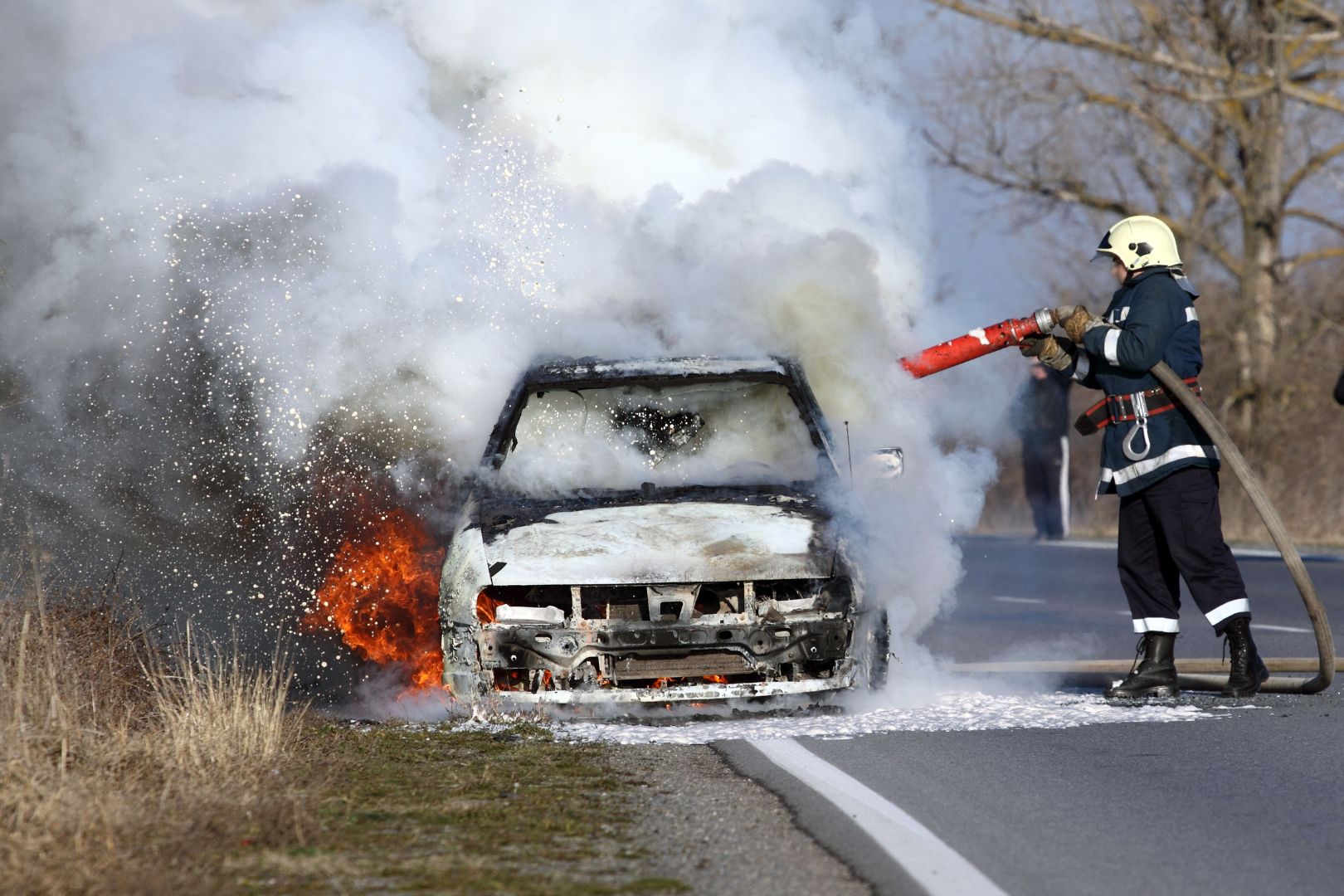 carro pegou fogo