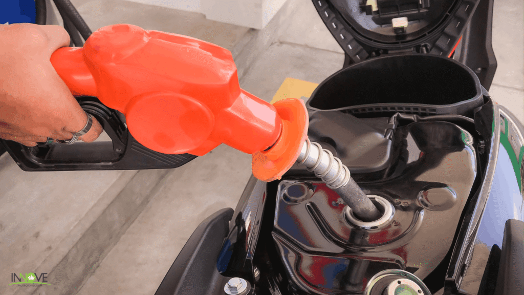 Cheiro de Gasolina na Moto: É Normal ou Problema?